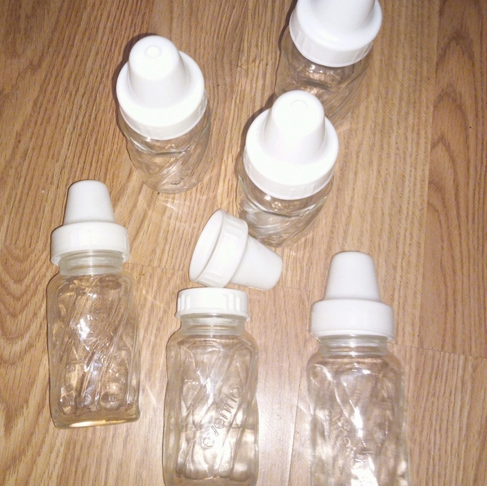 Lot of 4oz Evenflo glass bottles